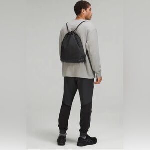 Lululemon Gym Bag backpack 13L Black Graohite Grey